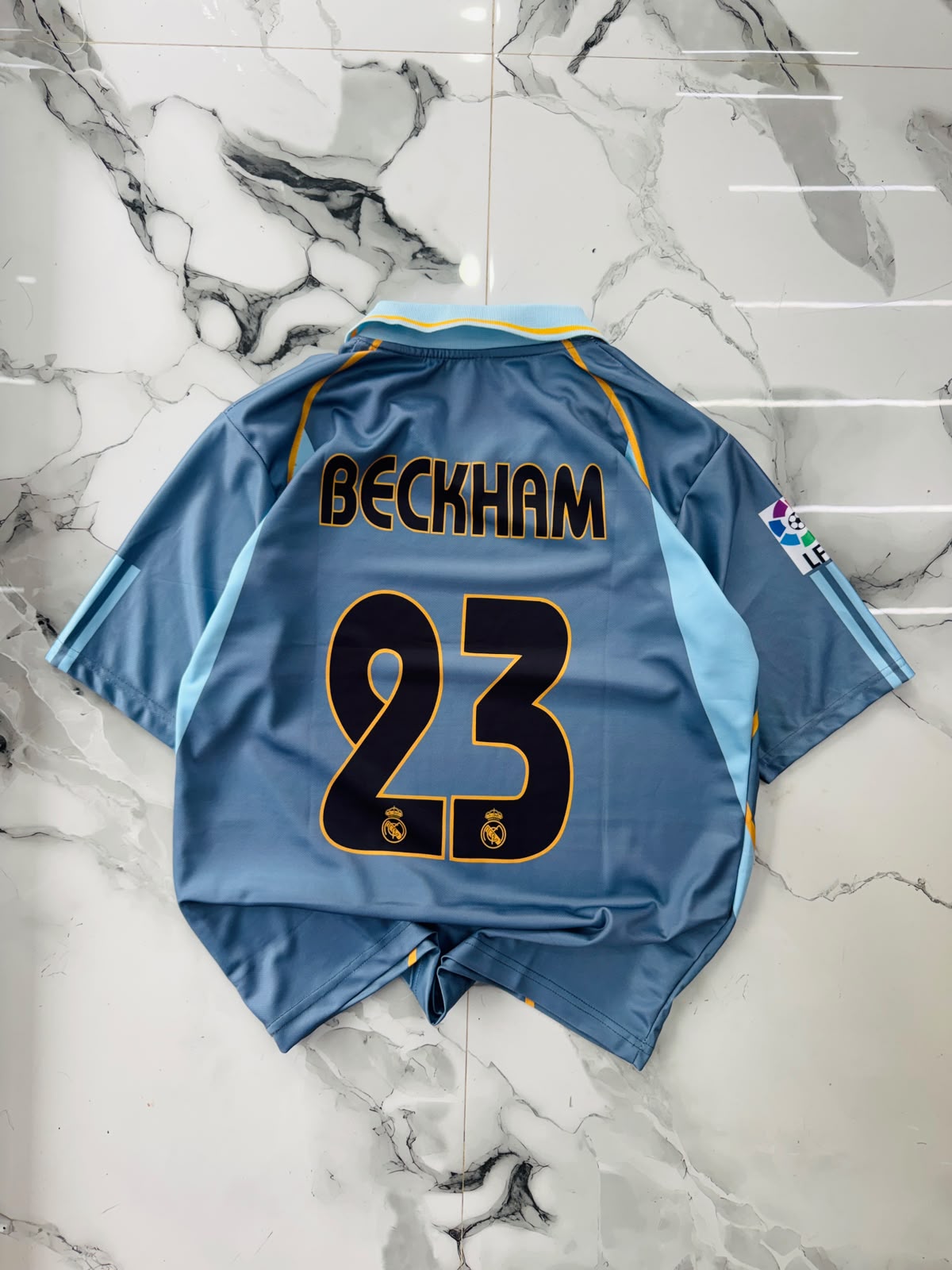 Real Madrid Beckham #23 Retro Away Football Jersey – Classic Edition