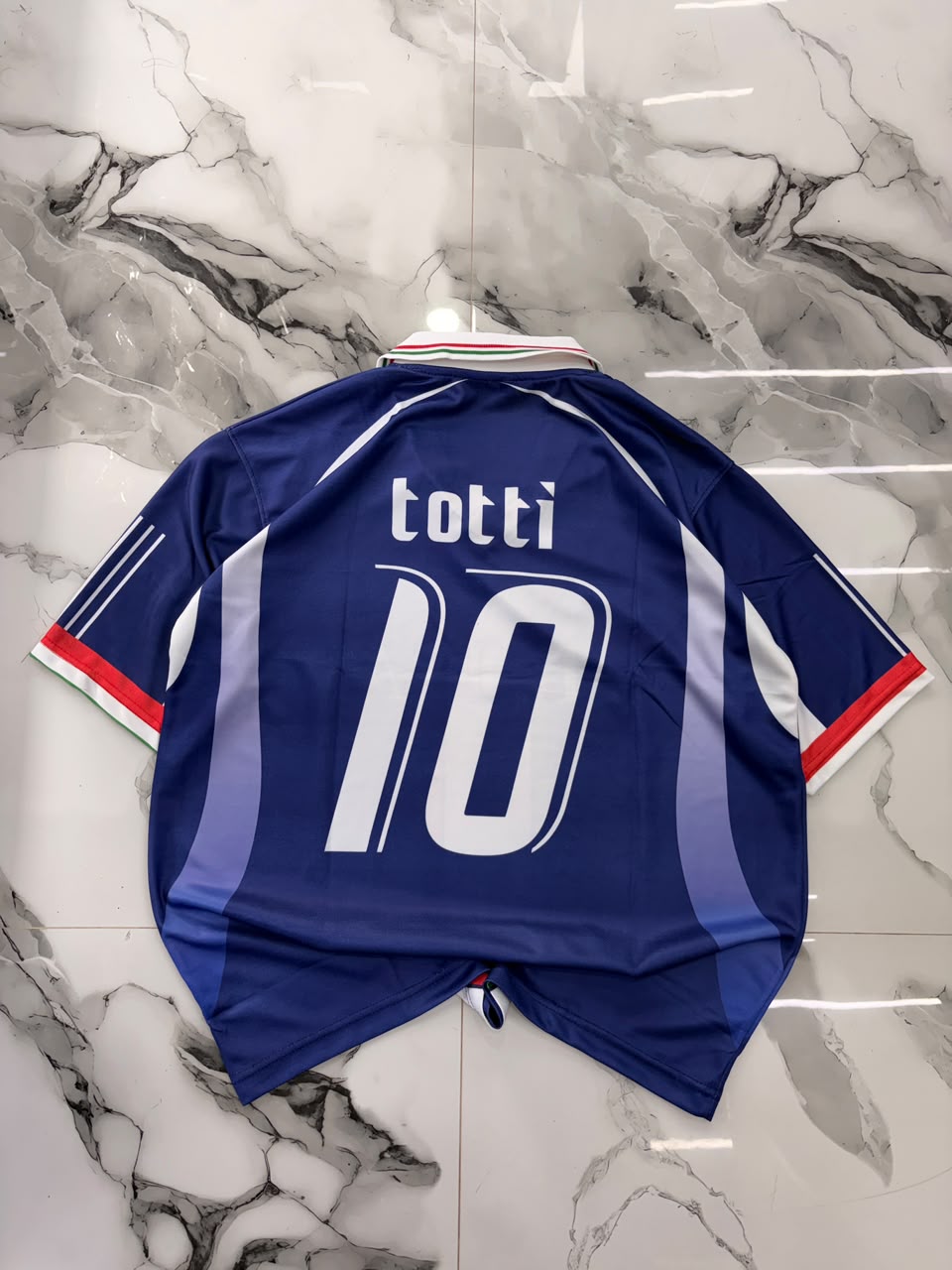 Francesco Totti Italy #10 Football Jersey