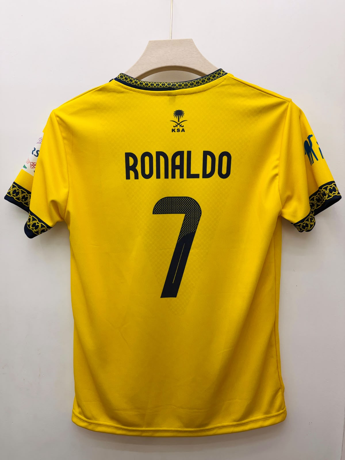 Al Nassr FC – Cristiano Ronaldo #7 Round Neck Embroidery Jersey (2023–24 Home Kit)