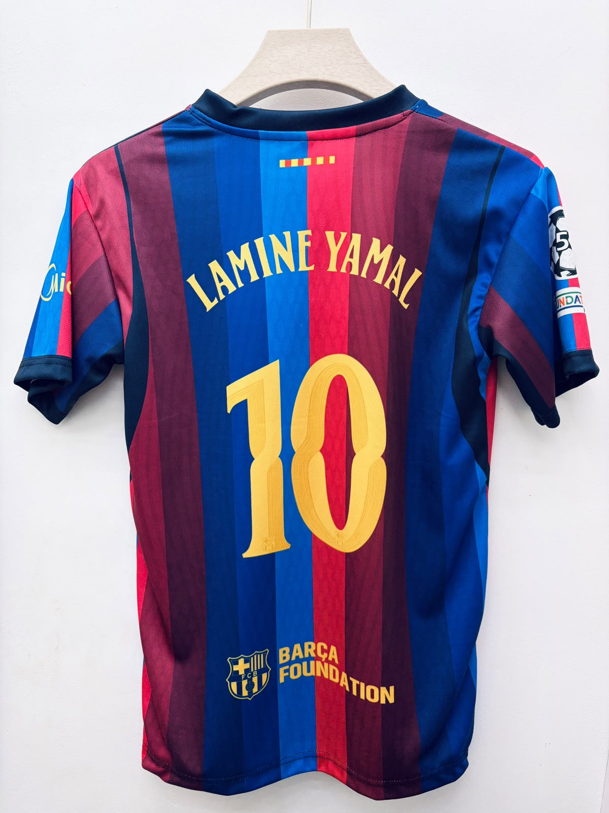 FC Barcelona – Lamine Yamal #10 Round Neck Embroidery Jersey (2024–25 Home Kit)