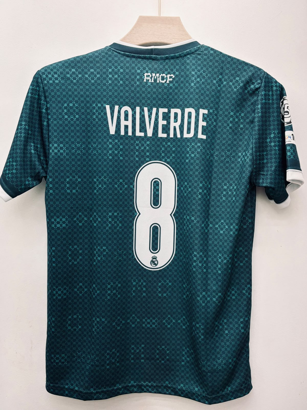 Real Madrid – Federico Valverde #8 Round Neck Embroidery Jersey (2024–25 Third / Concept Kit)
