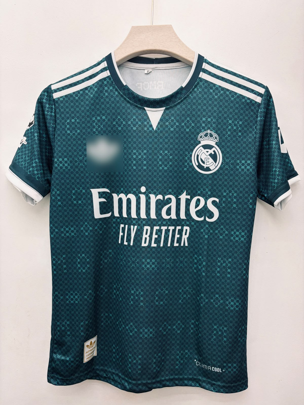 Real Madrid – Federico Valverde #8 Round Neck Embroidery Jersey (2024–25 Third / Concept Kit)